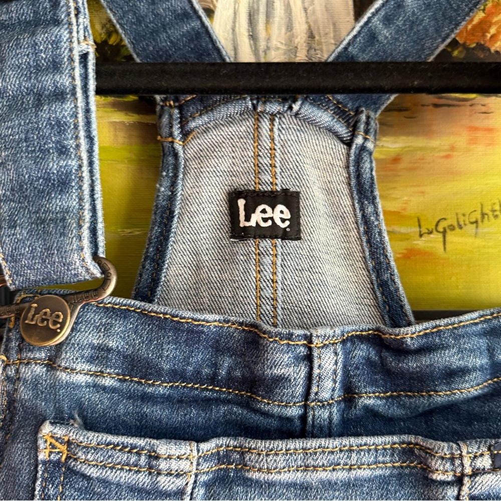 LEE women's relaxed fit heritage overall shorts - Picture 3 of 6